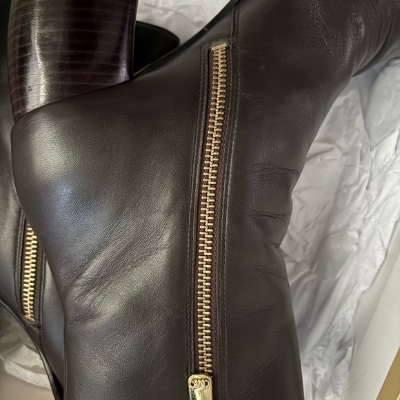 MICHAEL Michael Kors Brown Heeled Boots with Modern Silhouette - Picture 5 of 9